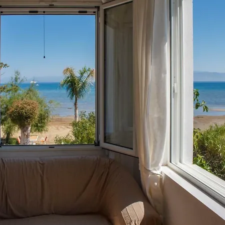 Beach House Panorama Kaliviotis *